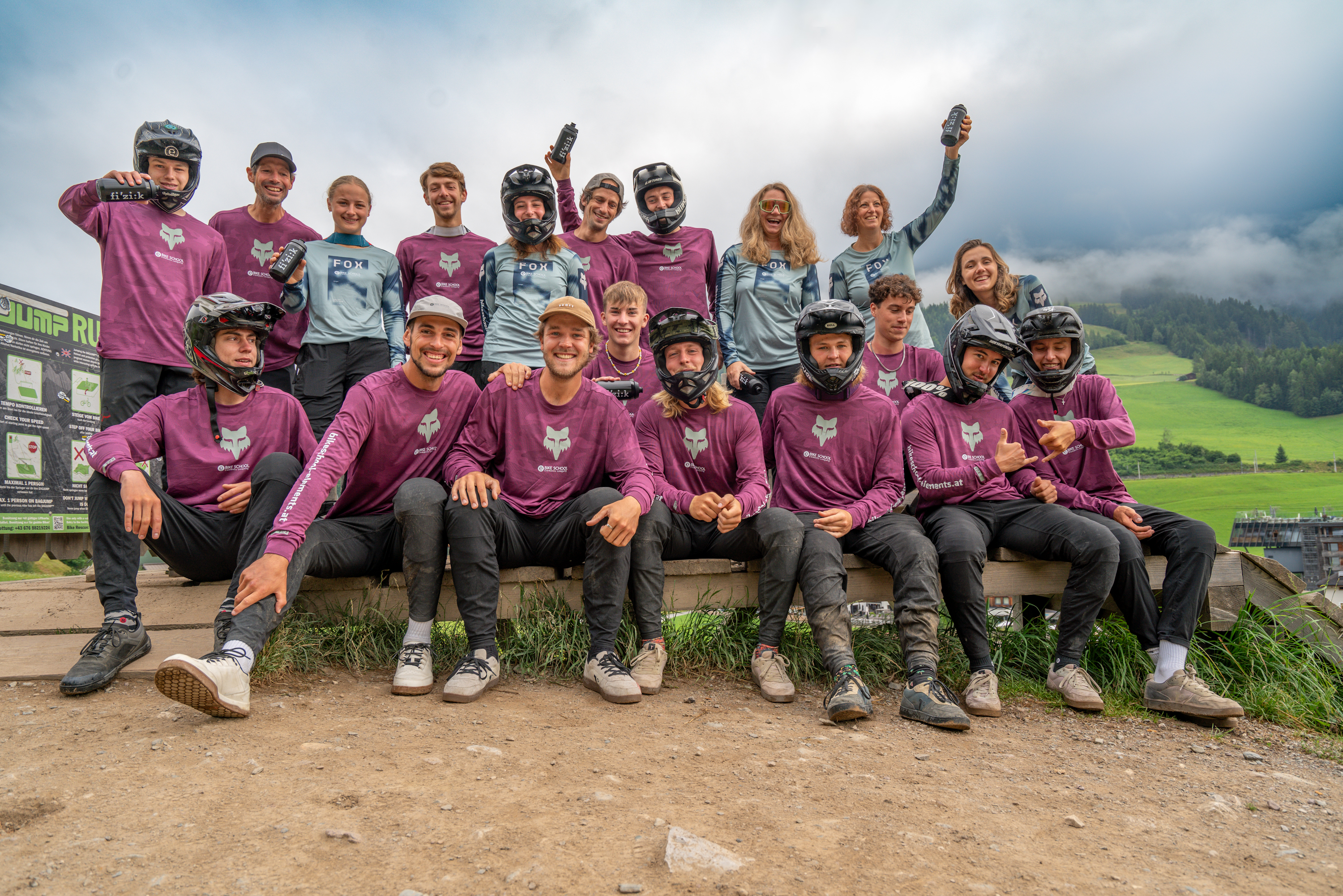 das-elements-team-br--freut-sich-auf-dich